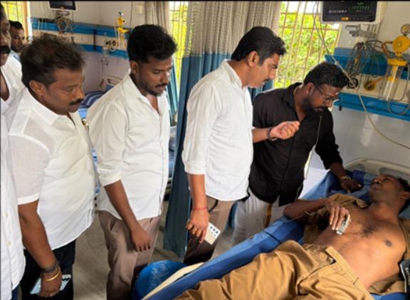கோட்டார்: ஏழகர பெருமாள் கோவில் தேரோட்டப் பணியின்போது விபத்து - மின்வாரிய ஊழியர் அரவிந்த் படுகாயம்! த.வெ.க. நிர்வாகிகள் நேரில் ஆறுதல்.
